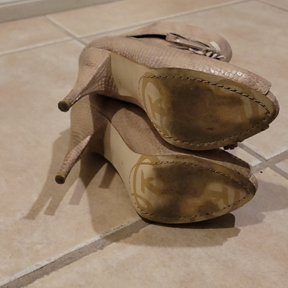 Rachel Roy leather snake embossed booties 7 sand - Picture 6 of 9